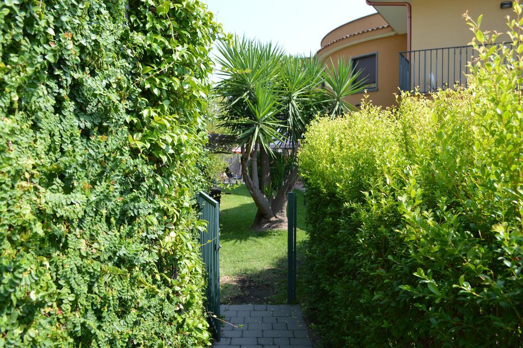 La Reggia Dell'Etna Villa Zafferana Etnea Exterior photo